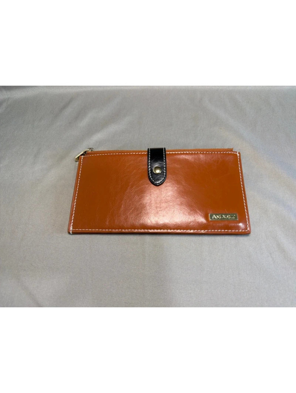AnDoilt Classic Brown Leather Wallet with Black Snap Strap